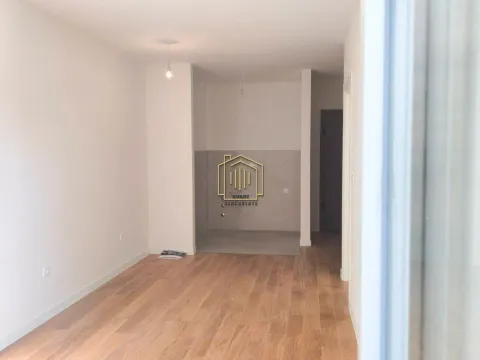 Izdavanje, jednosoban stan, 42m², Central Point, Podgorica - image 2