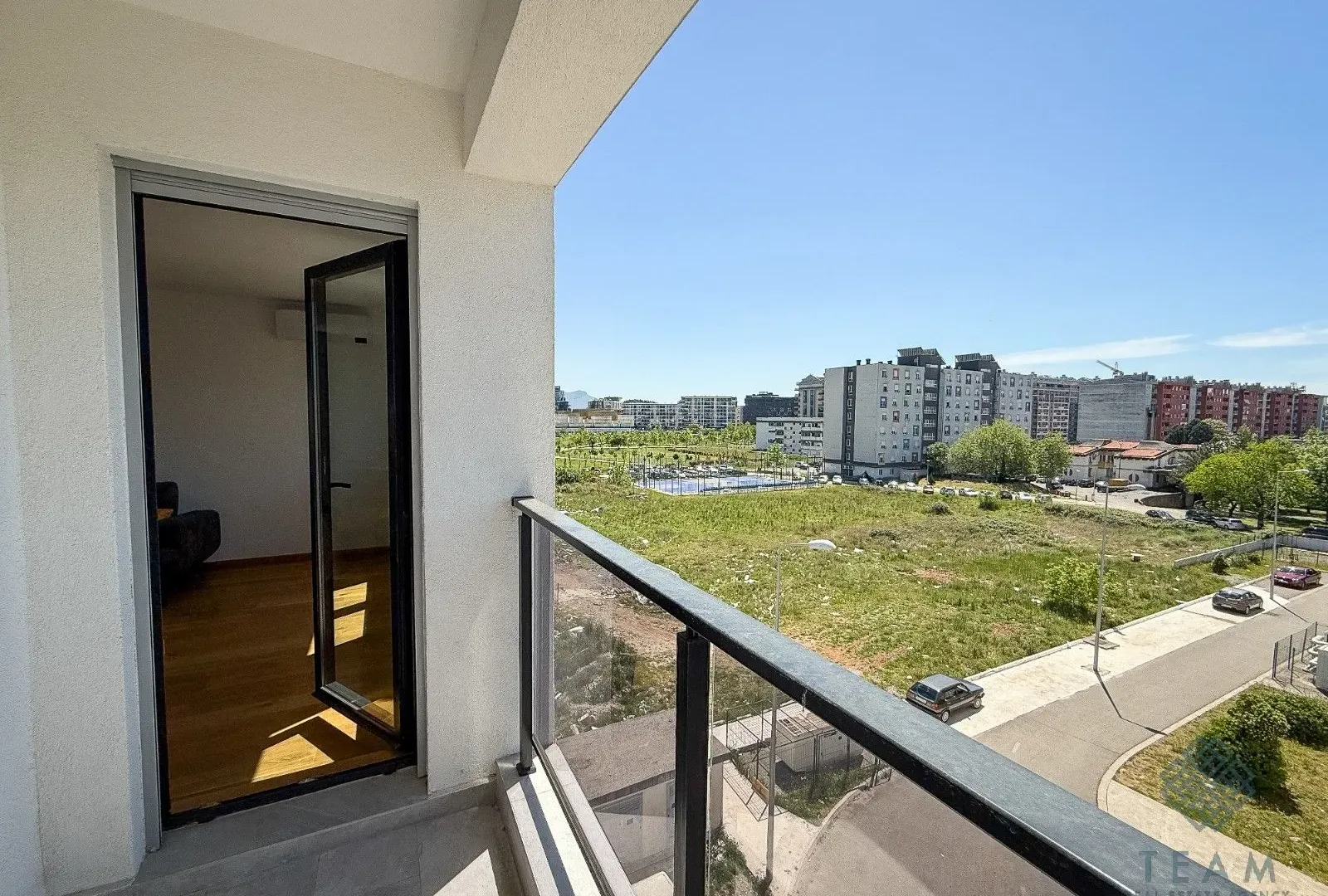 Prodaja, jednosoban stan, 56m², Tološka šuma, Podgorica