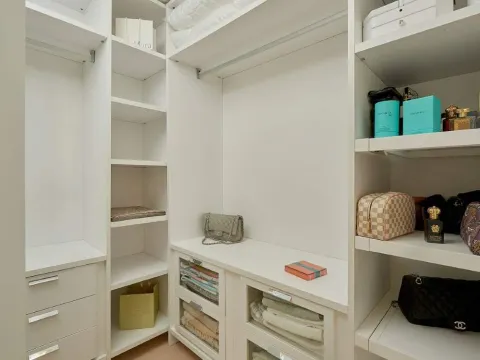 Sale, three bedroom apartment, 150m², Bečići, Budva - image 19