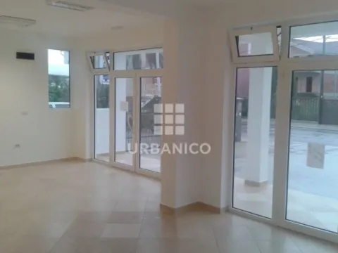 Rent, office space, 100m², Donja Lastva, Tivat - image 2