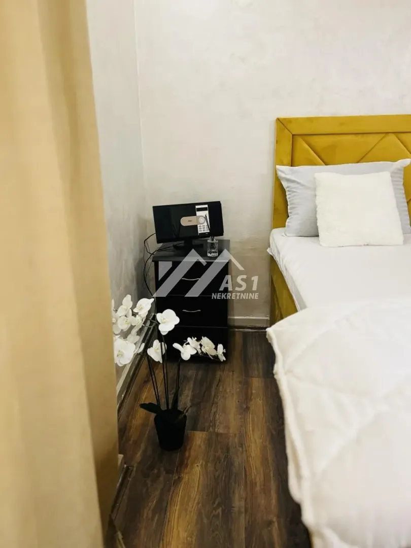 Izdavanje, jednosoban stan, 50m², Banatić, Novi Sad Sve Podlokacije