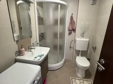 Izdavanje, jednosoban stan, 44m², Budva, Crna Gora - image 13