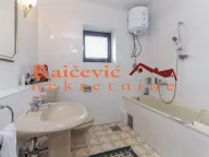 Prodaja, kuća, 370m², Voždovac Sve Podlokacije, Beograd - image 5