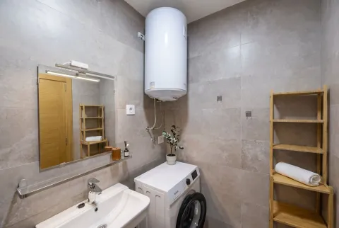 Prodaja, dvosoban stan, 45m², Bečići, Budva - image 10