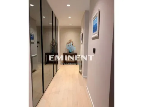 Izdavanje, trosoban stan, 103m², Stari Grad, Beograd - image 6