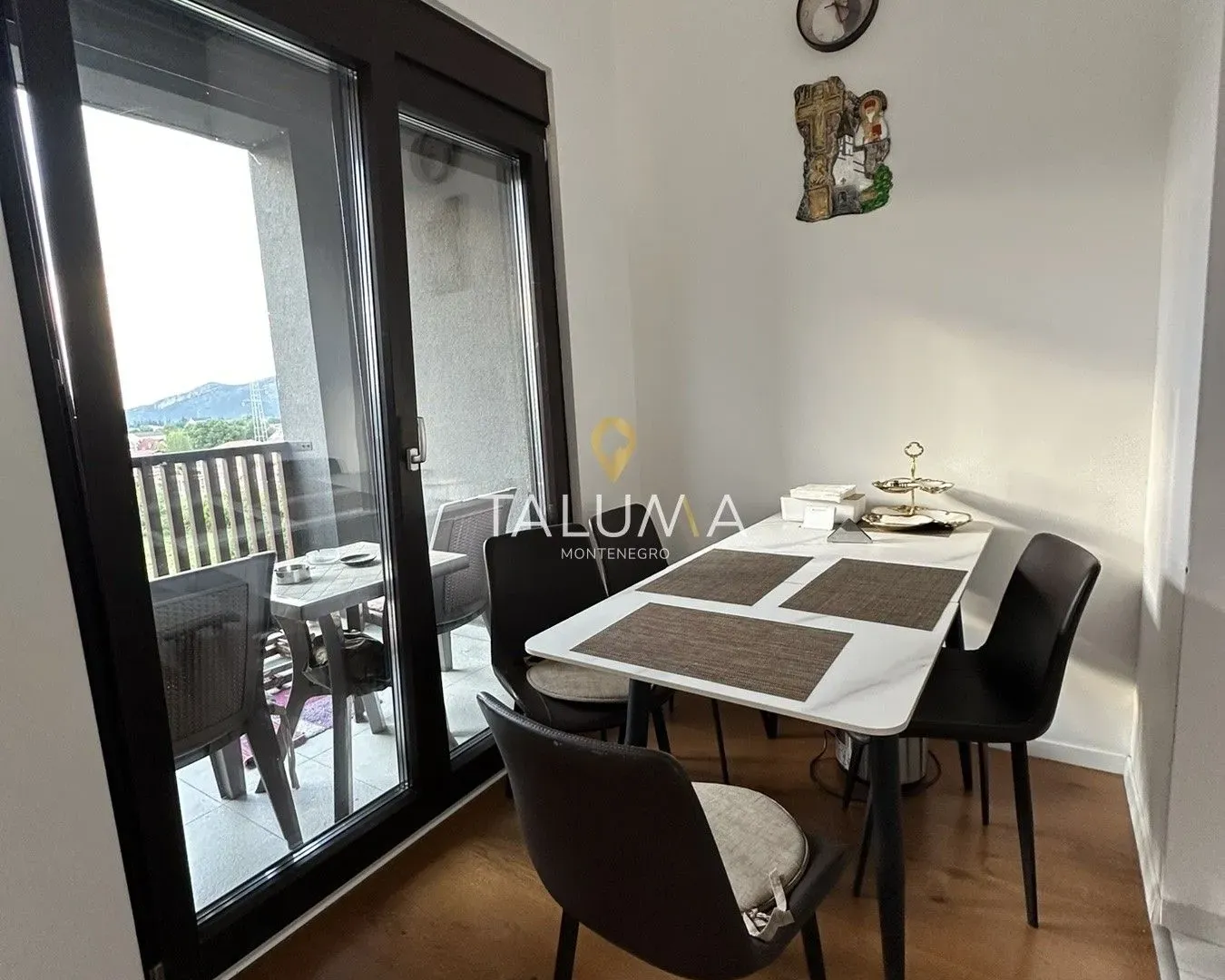 Izdavanje, dvosoban stan, 62m², Gornja Gorica, Podgorica