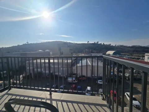 Izdavanje, jednosoban stan, 46m², Zabjelo, Podgorica - image 9