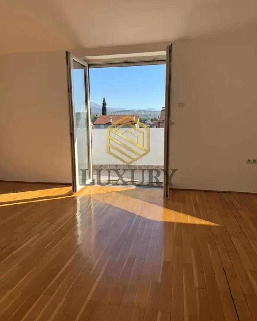 Izdavanje, jednosoban stan, 60m², Zagorič, Podgorica