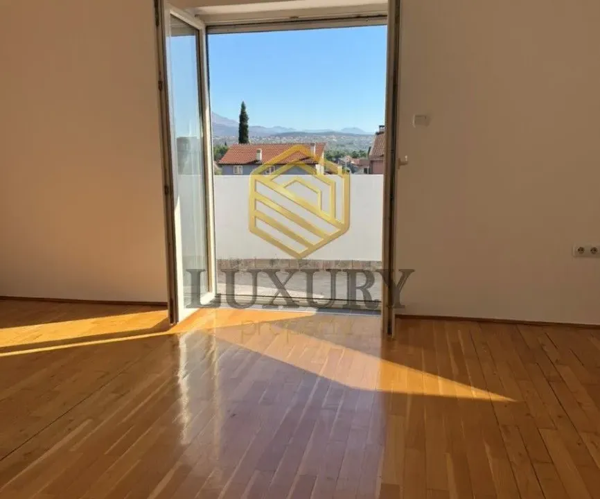 Izdavanje, jednosoban stan, 60m², Zagorič, Podgorica