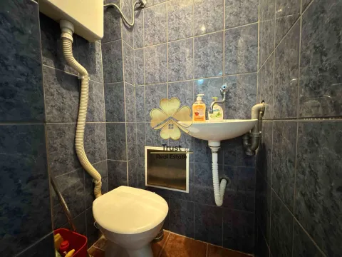 Izdavanje, jednosoban stan, 45m², Centar, Podgorica - image 4