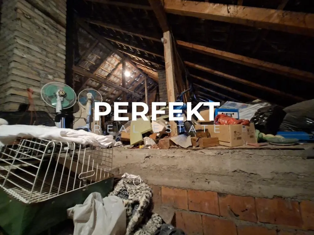 Prodaja, kuća, 274m², Centar, Pančevo
