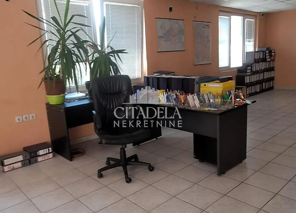 Sale, office space, 860m², Zemun Sve Podlokacije, Beograd