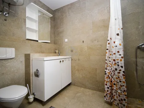 Izdavanje, dvosoban stan, 100m², Gorica C, Podgorica - image 11