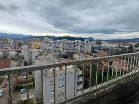 Prodaja, dvosoban stan, 67m², Centar, Nikšić - image 11