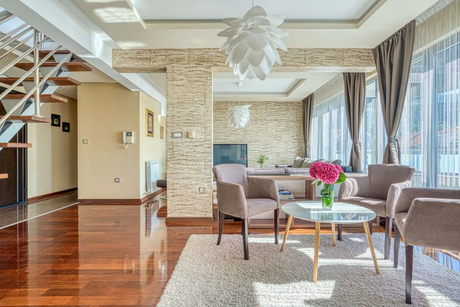 Prodaja, četvorosoban stan, 188m², Rozino, Budva
