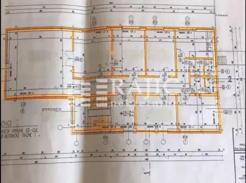 Property floor plan showing the room layout. - image 15