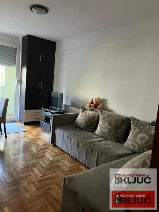 Rent, one bedroom apartment, 40m², Grbavica, Novi Sad Sve Podlokacije