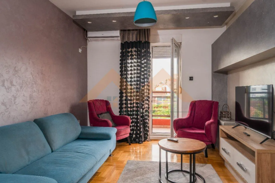 Izdavanje, jednosoban stan, 44m², Podgorica, Crna Gora