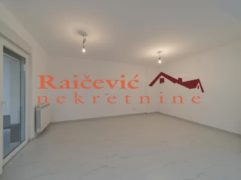 Prodaja, trosoban stan, 95m², Grocka, Beograd - image 3