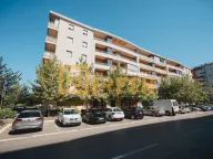Prodaja, jednosoban stan, 51m², City Kvart, Podgorica - image 1