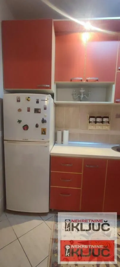 Izdavanje, dvosoban stan, 52m², Sajmište, Novi Sad