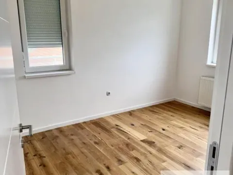 Sale, three bedroom apartment, 75m², Centar, Stara Pazova - image 9