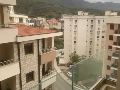 Sale, studio apartment, 29m², Bečići, Budva - image 1