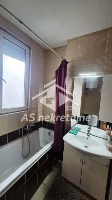 Rent, three bedroom apartment, 65m², Stari Grad, Beograd