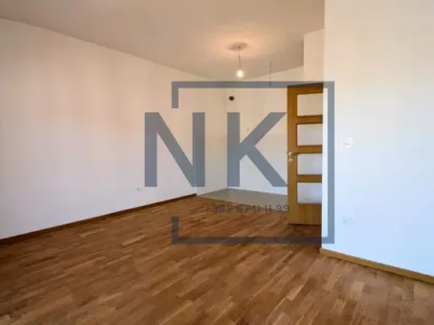 Prodaja, dvosoban stan, 72m², Stari Aerodrom, Podgorica - image 3