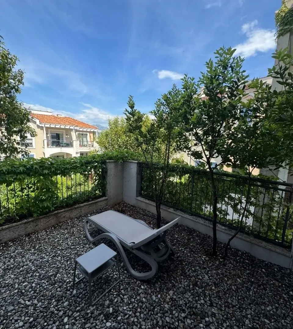 Rent, one bedroom apartment, 60m², Luštica Bay, Tivat