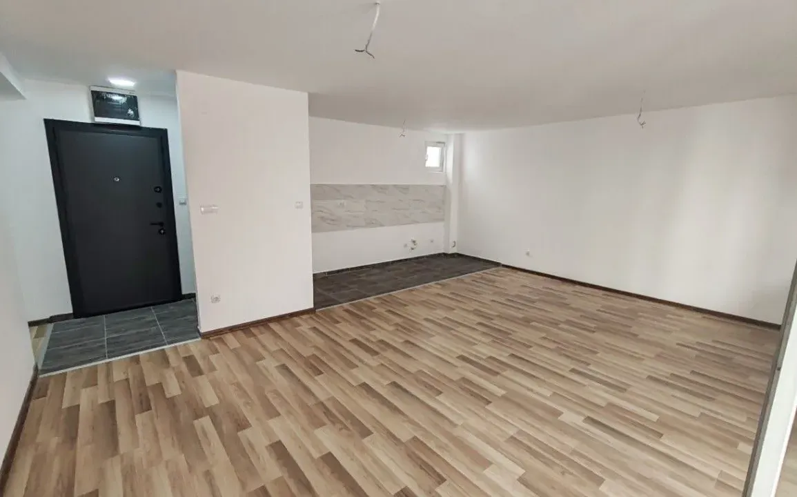 Prodaja, dvosoban stan, 85m², Centar, Loznica