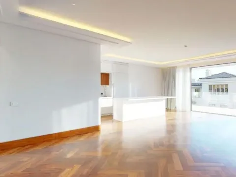 Prodaja, trosoban stan, 437m², Tivat, Crna Gora - image 3