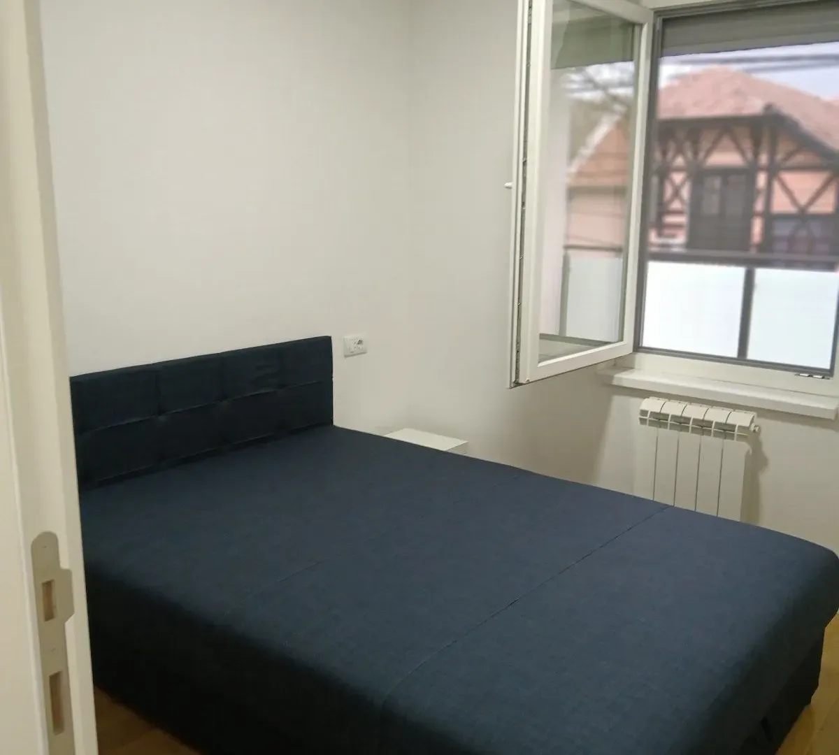 Izdavanje, jednosoban stan, 44m², Zemun Sve Podlokacije, Beograd