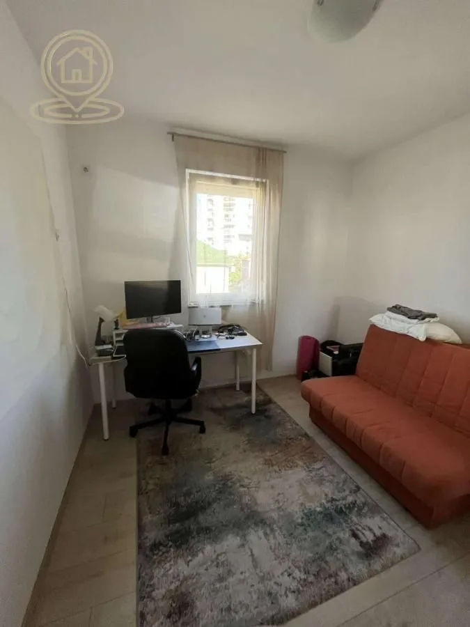 Izdavanje, dvosoban stan, 60m², Zemun Sve Podlokacije, Beograd