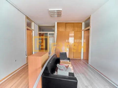 Izdavanje, poslovni prostor, 228m², Preko Morače, Podgorica - image 22