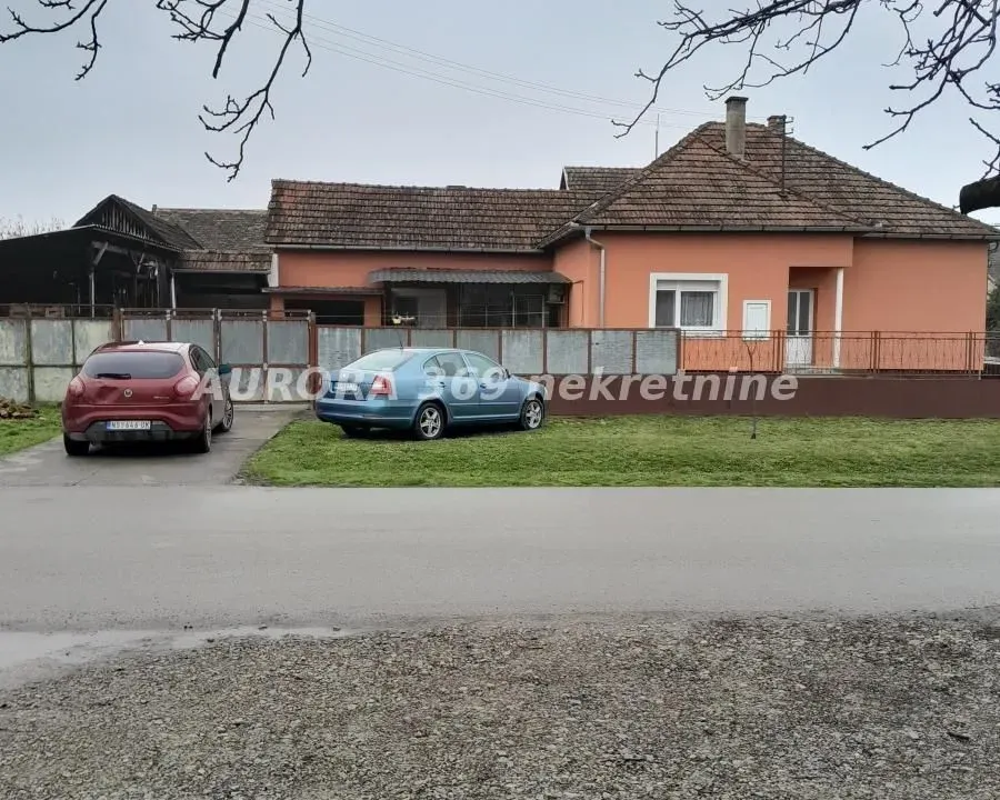 Sale, house, 132m², Budisava, Novi Sad Sve Podlokacije