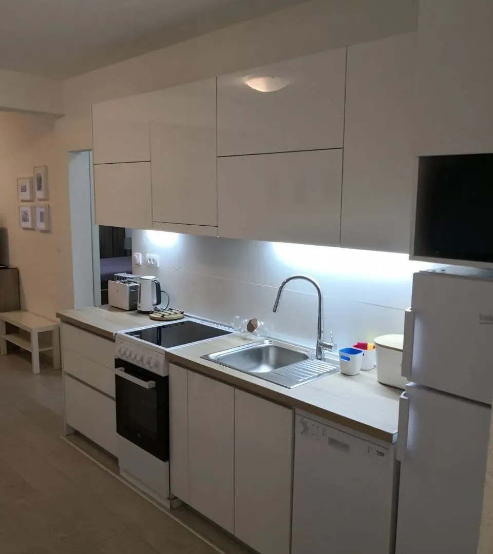 Rent, two bedroom apartment, 72m², Centar, Tivat