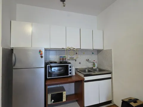 Prodaja, garsonjera, 27m², Malo Brdo, Podgorica - image 4