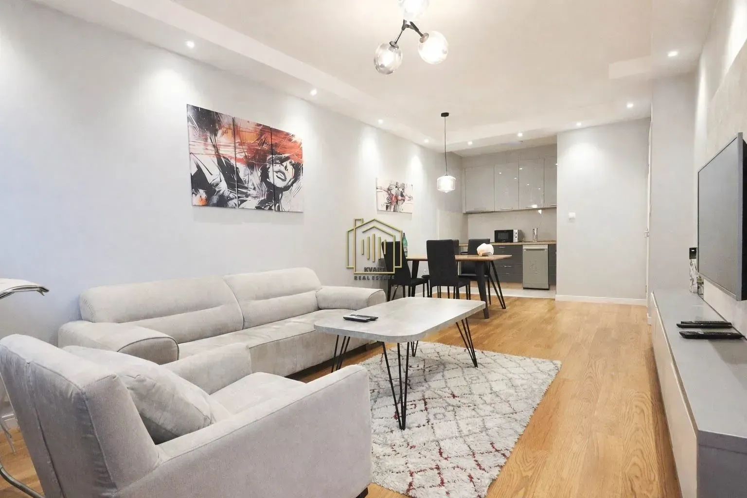 Izdavanje, jednosoban stan, 50m², Central Point, Podgorica