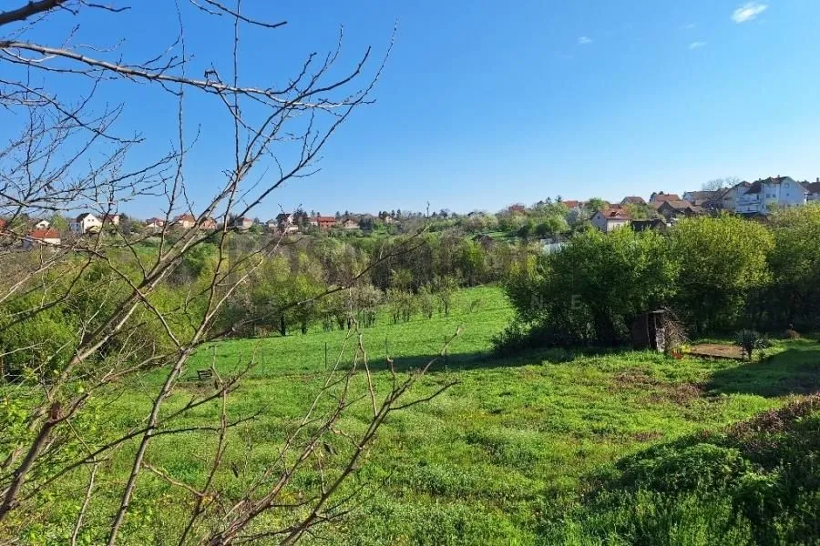 Prodaja, plac, 850m², Voždovac Sve Podlokacije, Beograd
