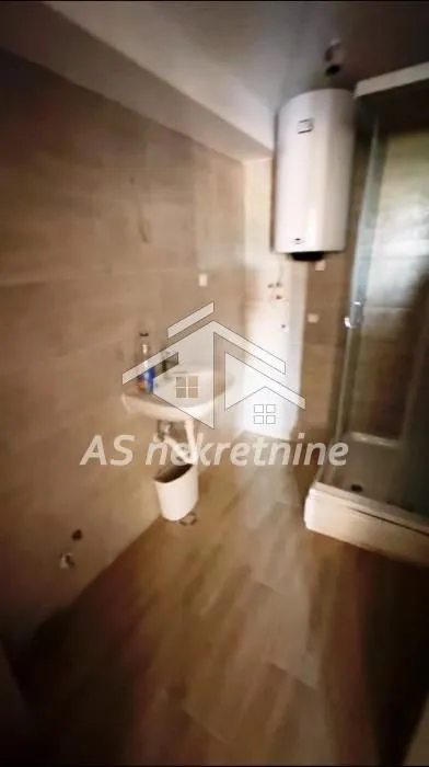 Prodaja, trosoban stan, 128m², Jajinci, Voždovac Sve Podlokacije