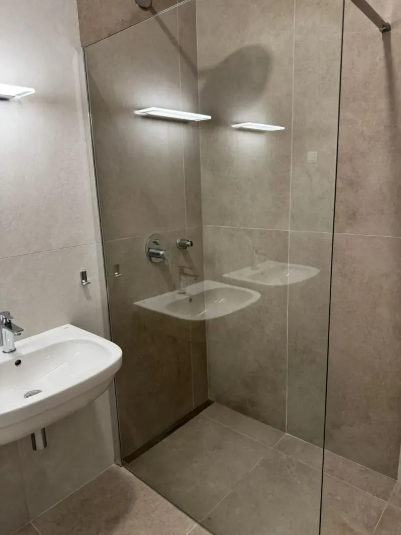 Prodaja, četvorosoban stan, 125m², Novi Beograd Blok 65, Novi Beograd Sve Podlokacije