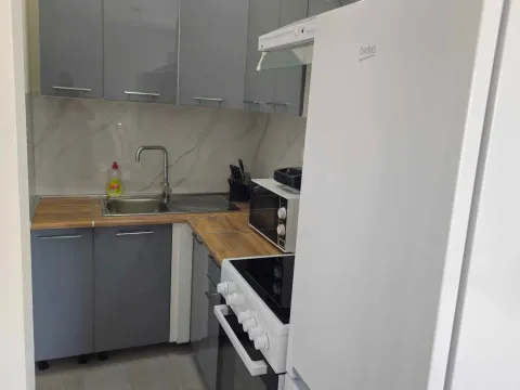 Rent, one bedroom apartment, 45m², Radanovići, Kotor - image 3