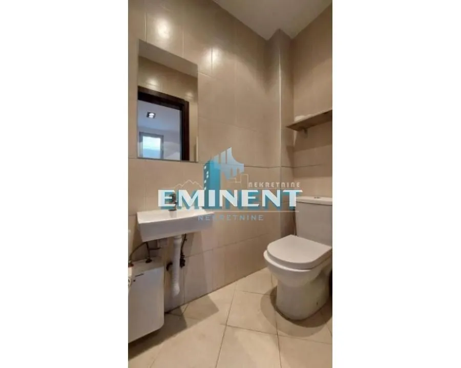 Sale, office space, 28m², Crveni Krst, Beograd
