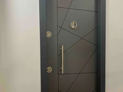 Izdavanje, dvosoban stan, 120m², Centar, Podgorica - image 2