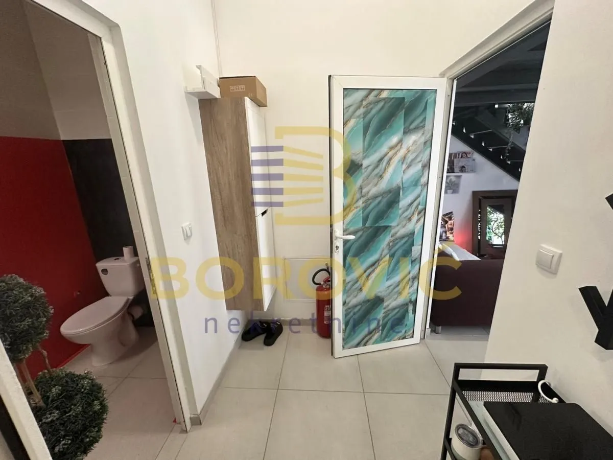 Izdavanje, poslovni prostor, 60m², Višnjička Banja, Palilula Sve Podlokacije