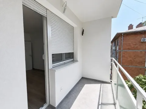 Prodaja, dvosoban stan, 55m², Karaburma, Palilula Sve Podlokacije - image 12