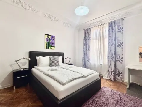 Rent, four bedroom apartment, 91m², Obilićev Venac, Beograd - image 12