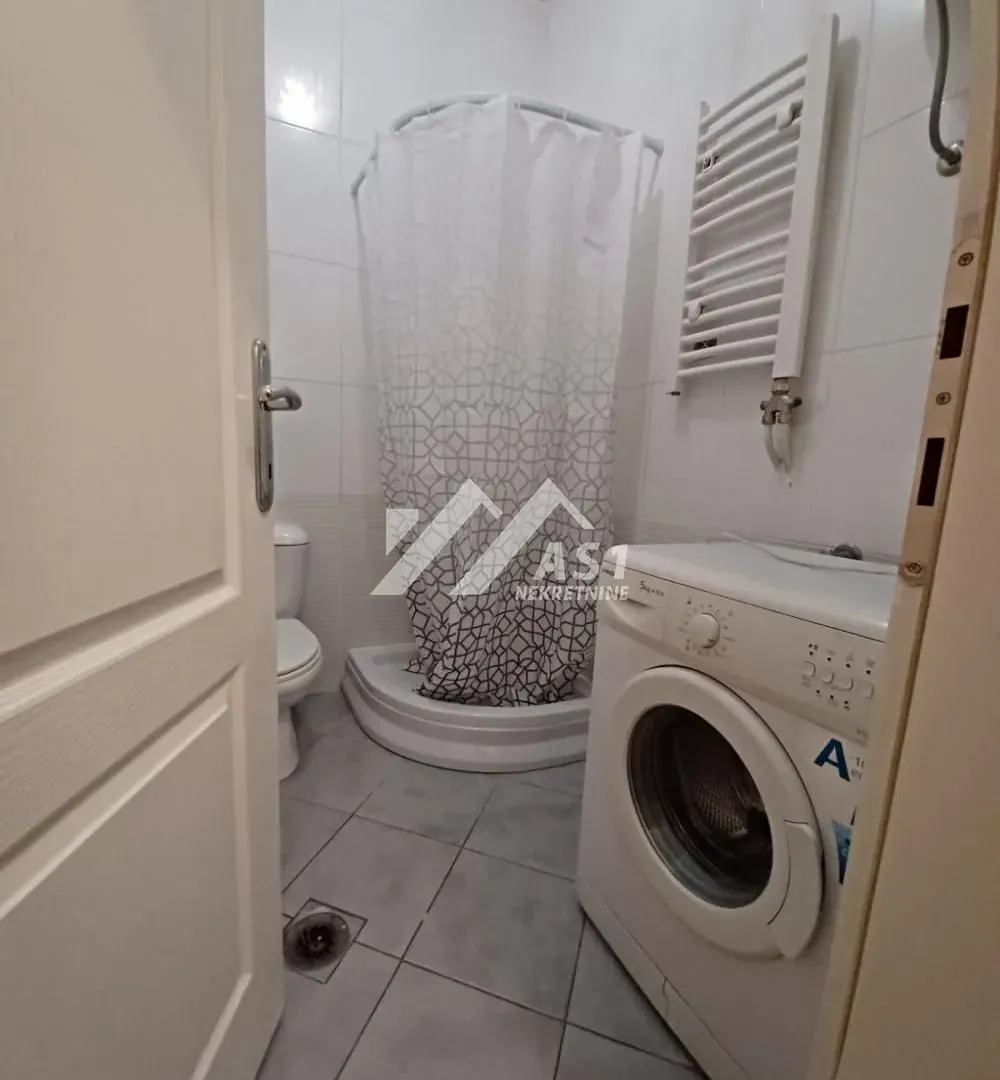 Izdavanje, stan, 30m², Novi Sad Sve Podlokacije, Novi Sad