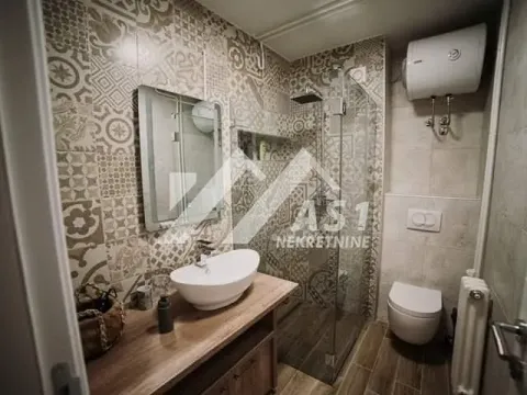 Izdavanje, dvosoban stan, 50m², Centar, Novi Sad - image 8